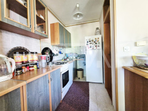 Trosoban stan, Višnjik, 65 m2 - ZettaNekretnine photo 4