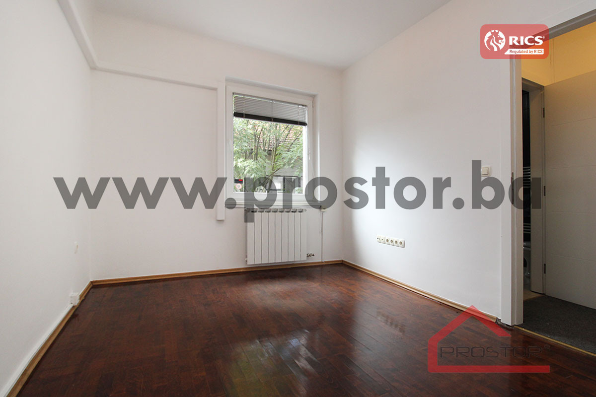 PROSTOR izdaje: Trosoban stan, 80m2, Kovačići 6