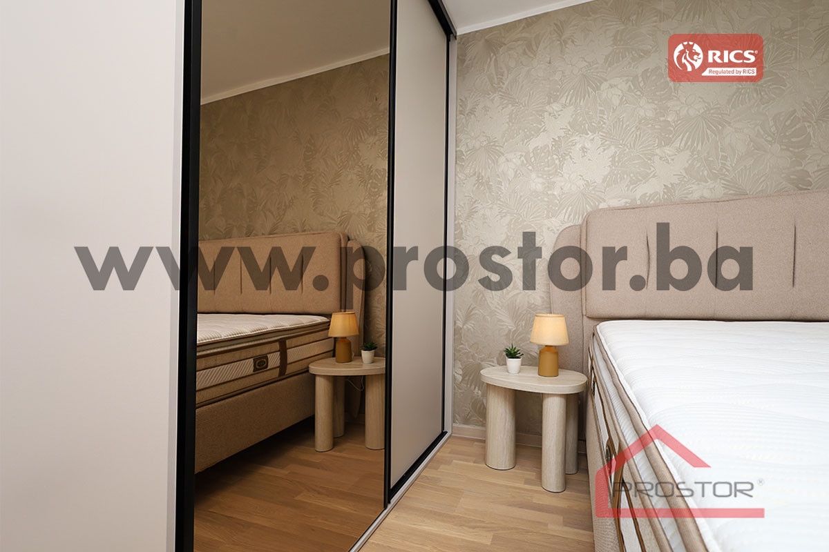 PROSTOR prodaje: Namješten trosoban stan, Dobrinja 10