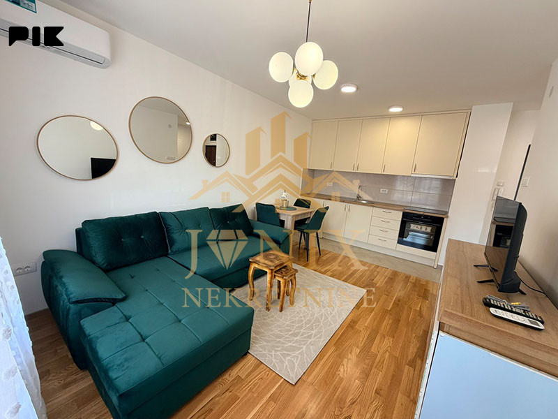 NAJAM stan i garažno mjesto Borik Banja Luka 45m2 2