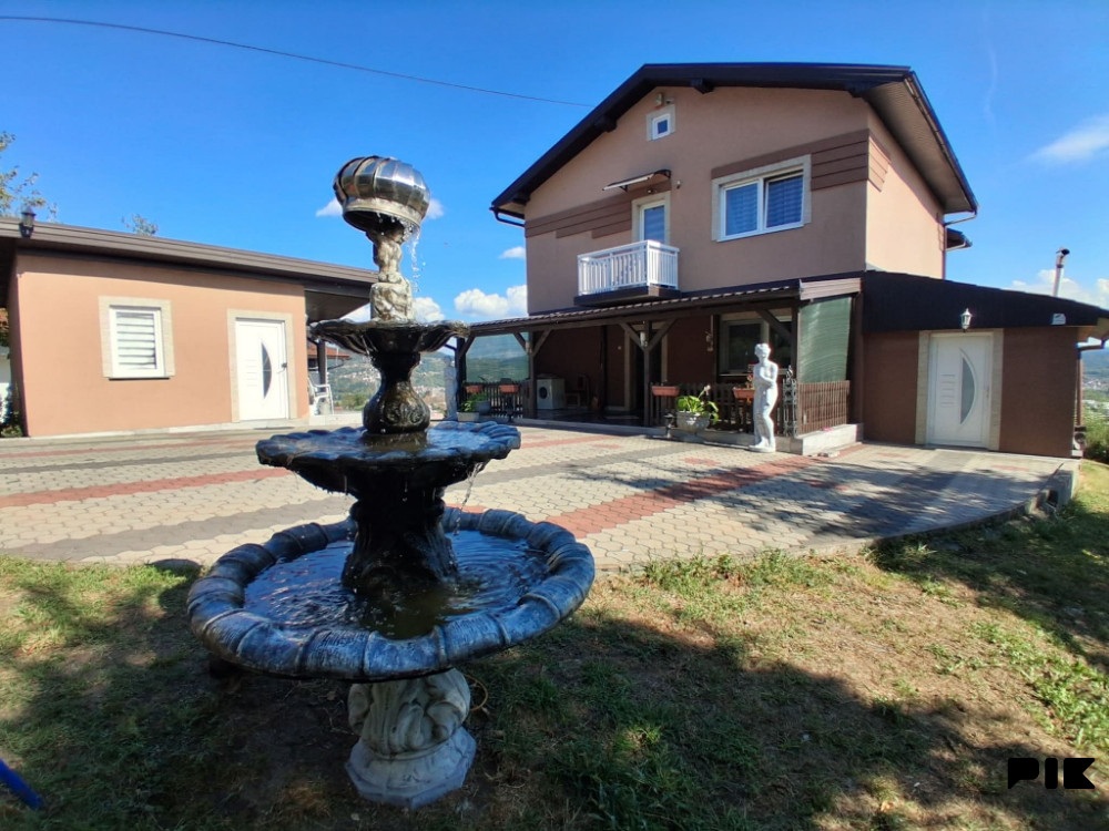 Kuća u gradu doboj 1324m2 NAJBOLJI POGLED DOBOJA 13