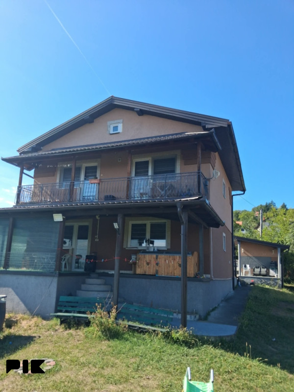 Kuća u gradu doboj 1324m2 NAJBOLJI POGLED DOBOJA 20