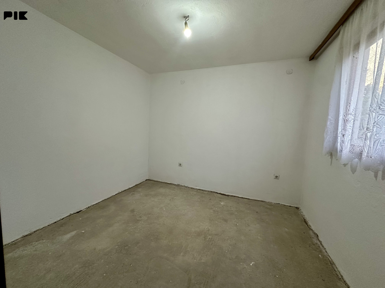 Kuća Elezagići 72 m2+ zemljište 5000 m2 2