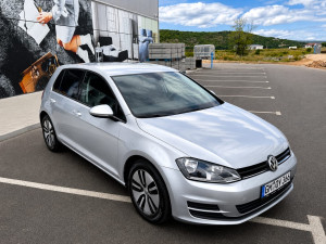 VW Golf 7 VII 1.6 TDI    BLUEMOTION UVOZ  TOP STANJE