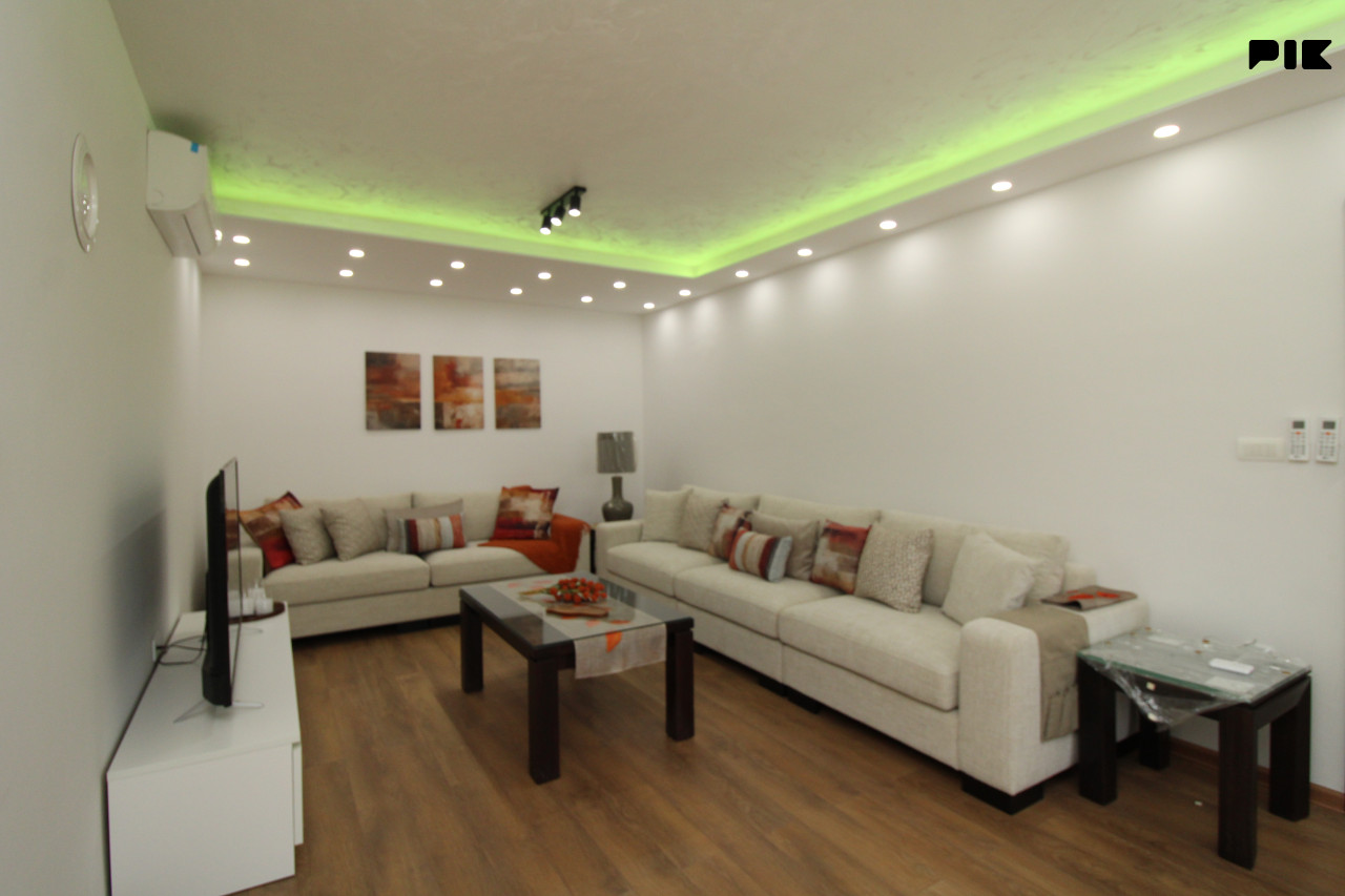 PRO COST | KUĆA SA DVA APARTMANA, VELIKIM DVORIŠTEM I TERASOM photo 3
