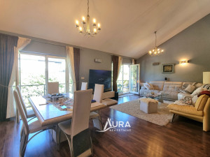 AURA/ Šarmantna kuća u srcu starog grada
