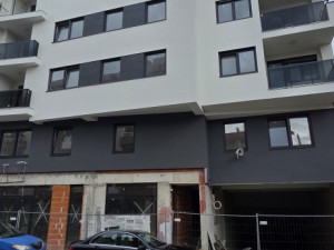 KANCELARIJA 20m2 U CENTRU BL + VANJSKI PARKING