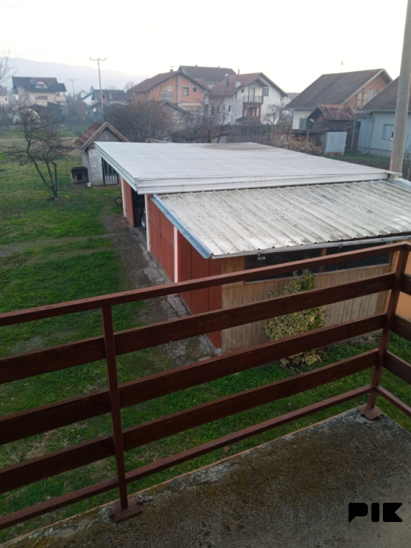 Kuća Laktašitrn  ruska 20 okućnica 2400 kvm 4