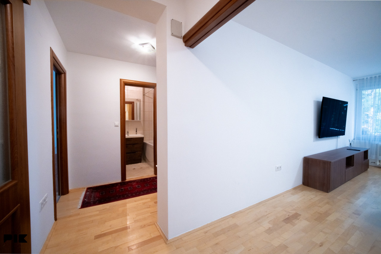 Stanovi i apartmani Sarajevo - Centar 72m2 7