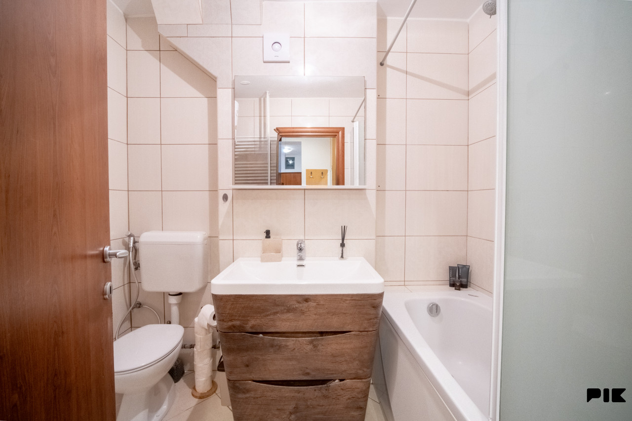Stanovi i apartmani Sarajevo - Centar 72m2 9