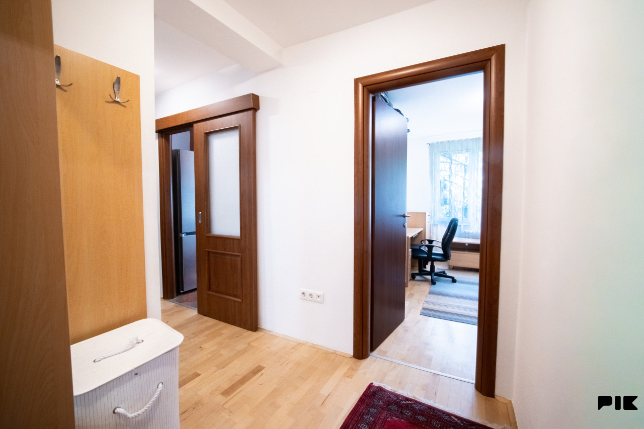 Stanovi i apartmani Sarajevo - Centar 72m2 10