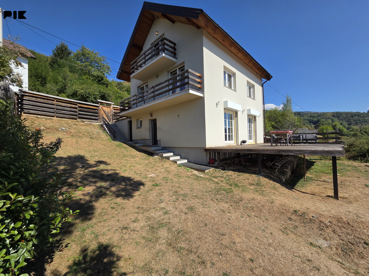 Kvalitetna kuća novije gradnje  na prodaju - Stari grad Sarajevo 4