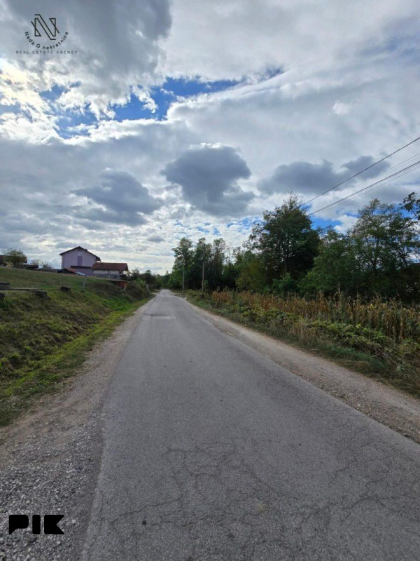 Dragočaj, građevinski plac od 900m2 sa svim priključcima 3