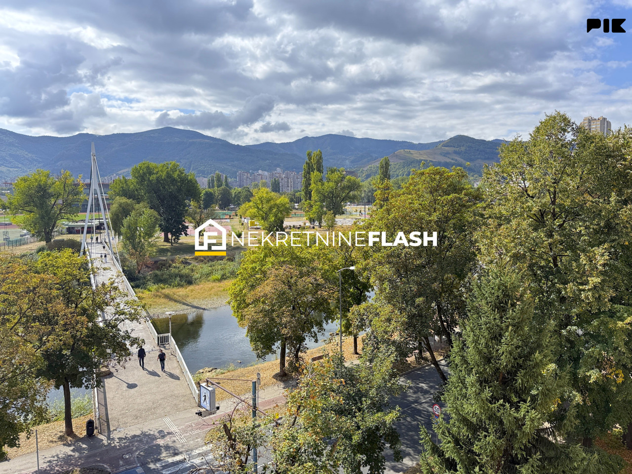 FLASH: Dvoiposoban stan - ZENICA - Bulevar Kulina bana 20