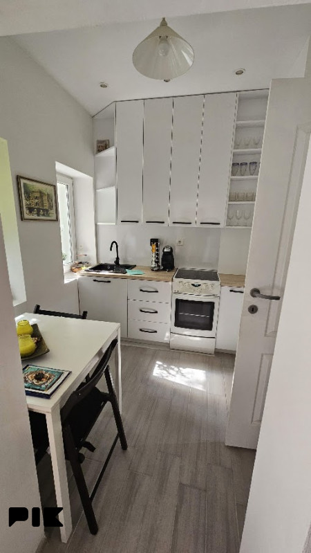 Dvosoban stan na Višnjiku (36m2), sa baštom i šadrvanom 10