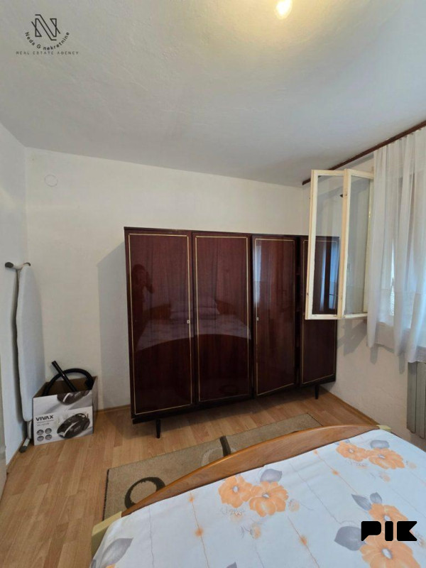 Rakovačke bare, najam stana u kući 8