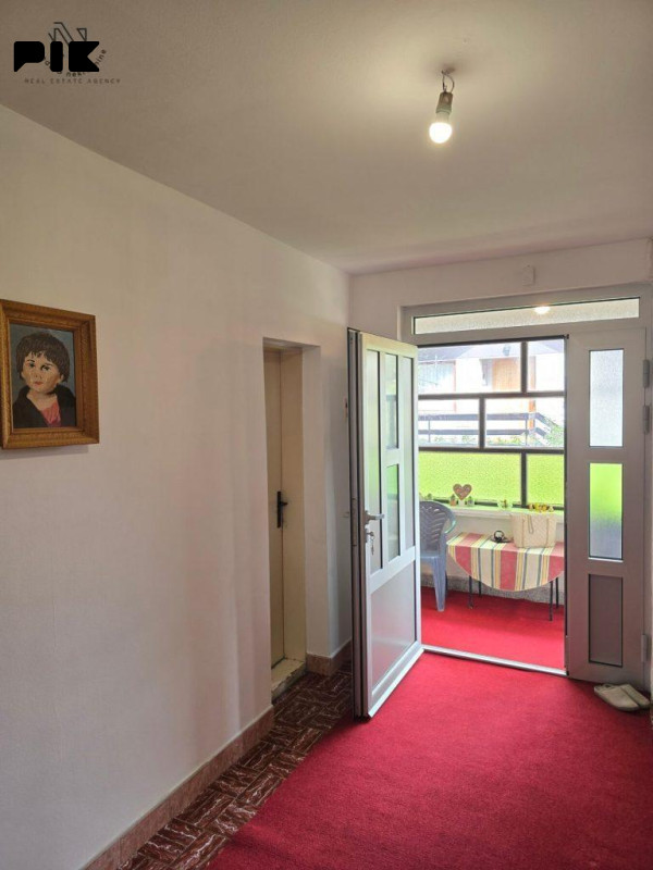 Rakovačke bare, najam stana u kući 12