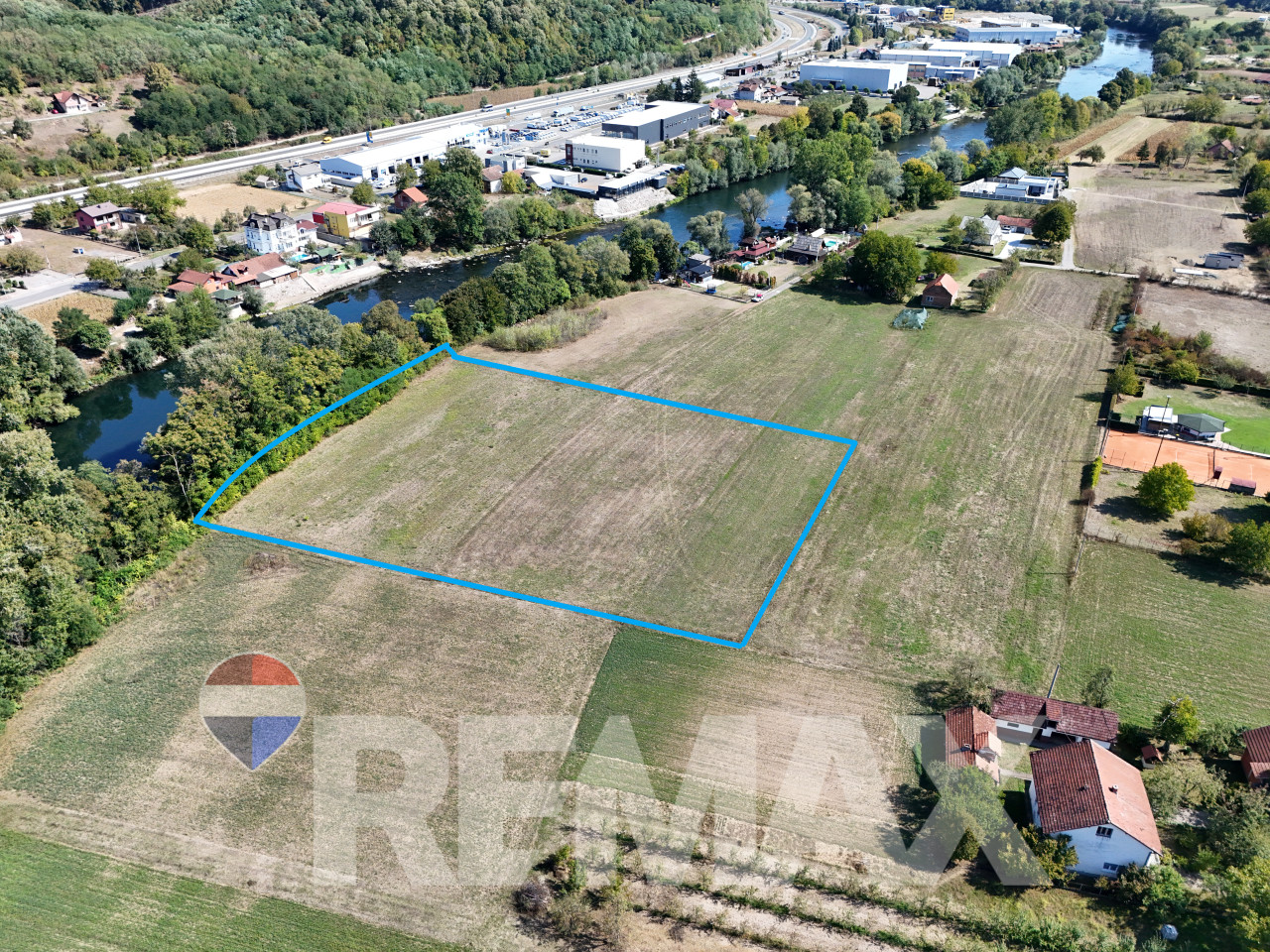 Plac 8416m2 Šušnjari, uz Vrbas, bez regulacionog plana 2