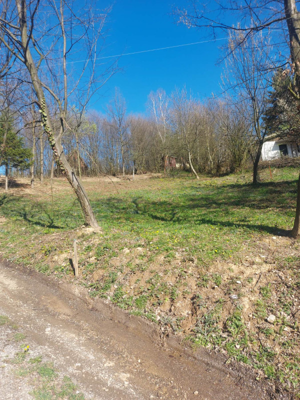 Sigenx prodaje zemljište/Tilava/1378 m2
