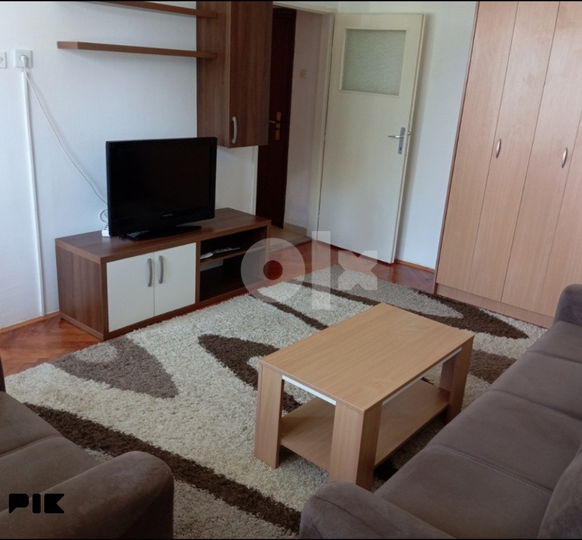 Prodajem garsonjeru u Novom Gradu-Švrakino, 25 Kvadrata 2