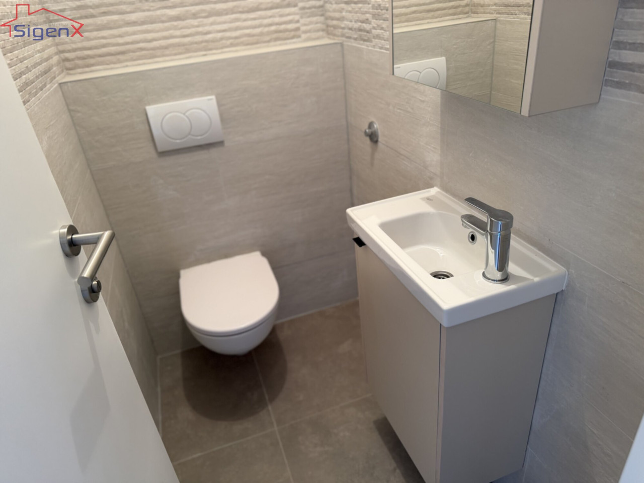 NOVO ADAPTIRAN/Trosoban stan/Vojničko polje/77 m2/balkon 24