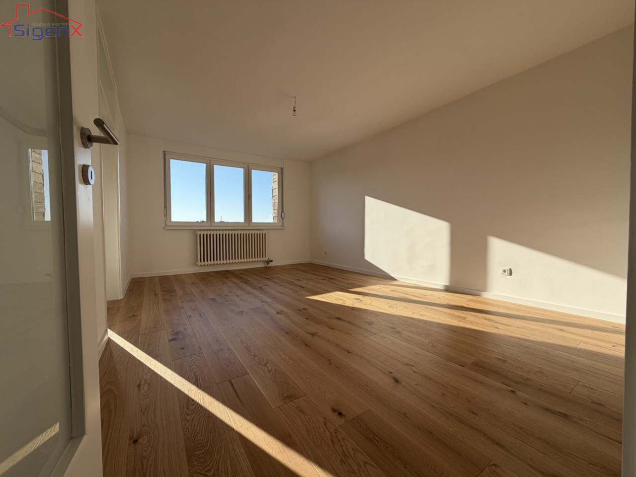NOVO ADAPTIRAN/Trosoban stan/Vojničko polje/77 m2/balkon 3