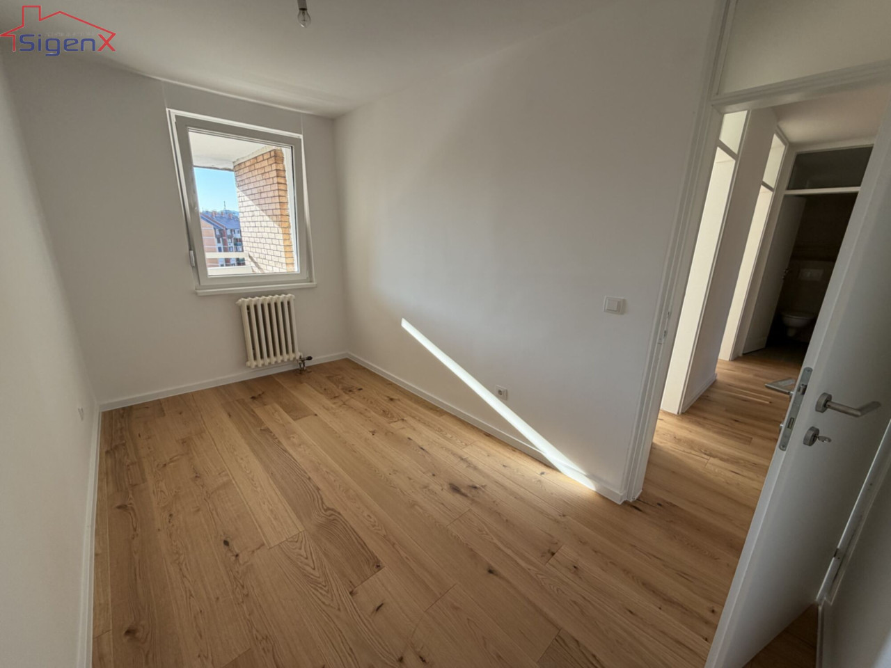 NOVO ADAPTIRAN/Trosoban stan/Vojničko polje/77 m2/balkon 15