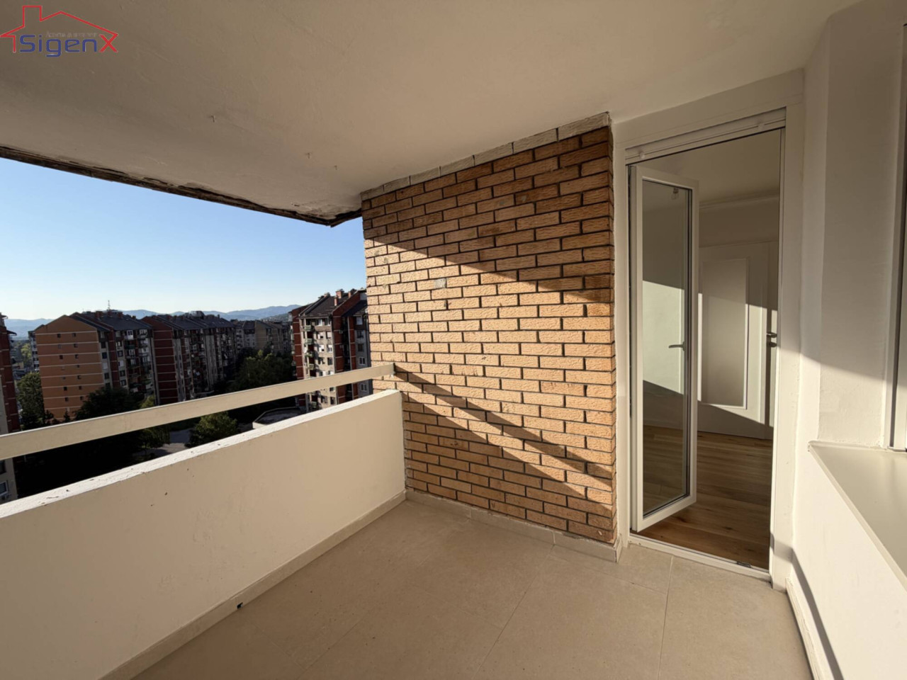 NOVO ADAPTIRAN/Trosoban stan/Vojničko polje/77 m2/balkon 13