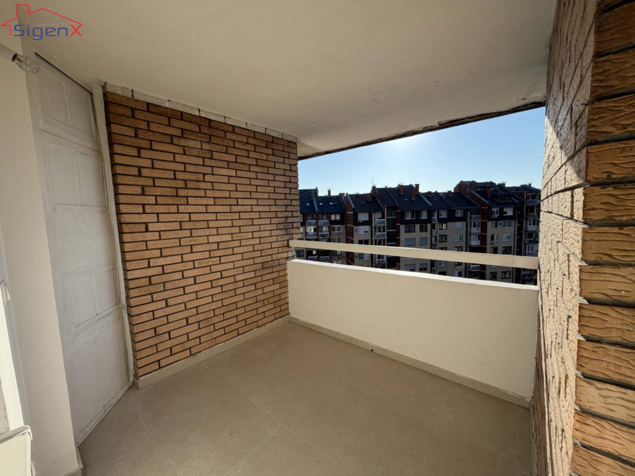 NOVO ADAPTIRAN/Trosoban stan/Vojničko polje/77 m2/balkon 12
