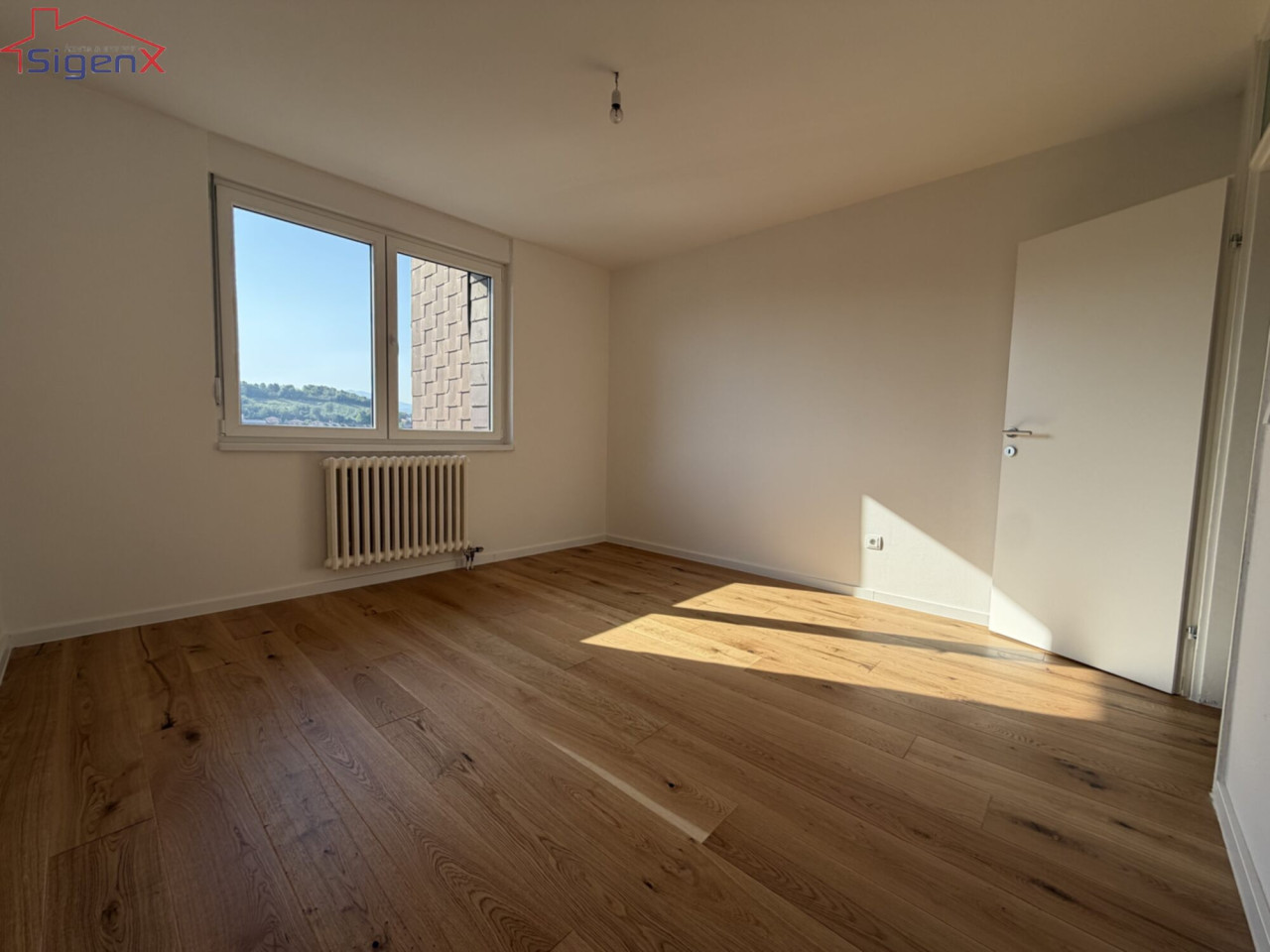 NOVO ADAPTIRAN/Trosoban stan/Vojničko polje/77 m2/balkon 20