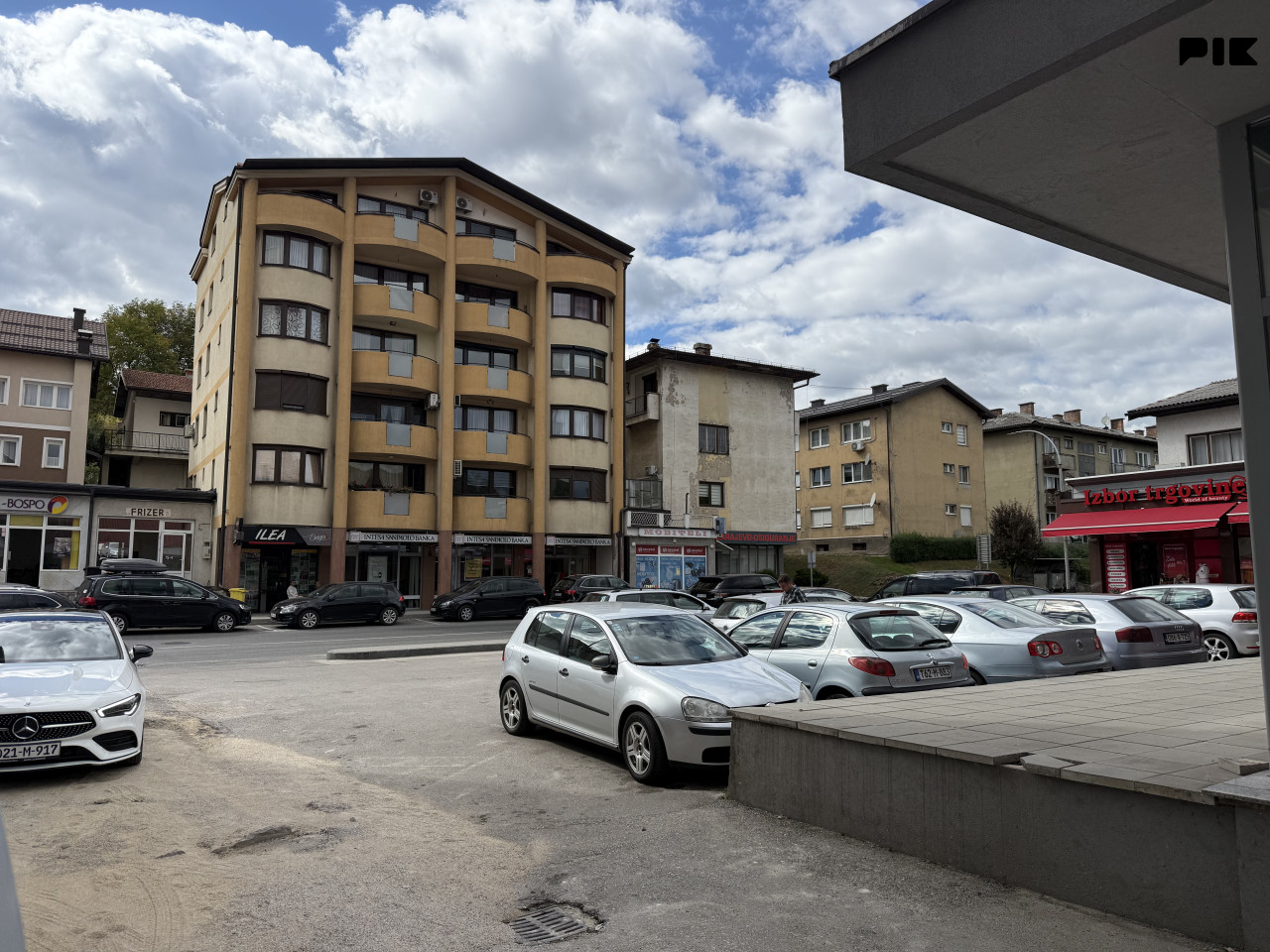 Poslovni prostor u centru Kiseljaka 3