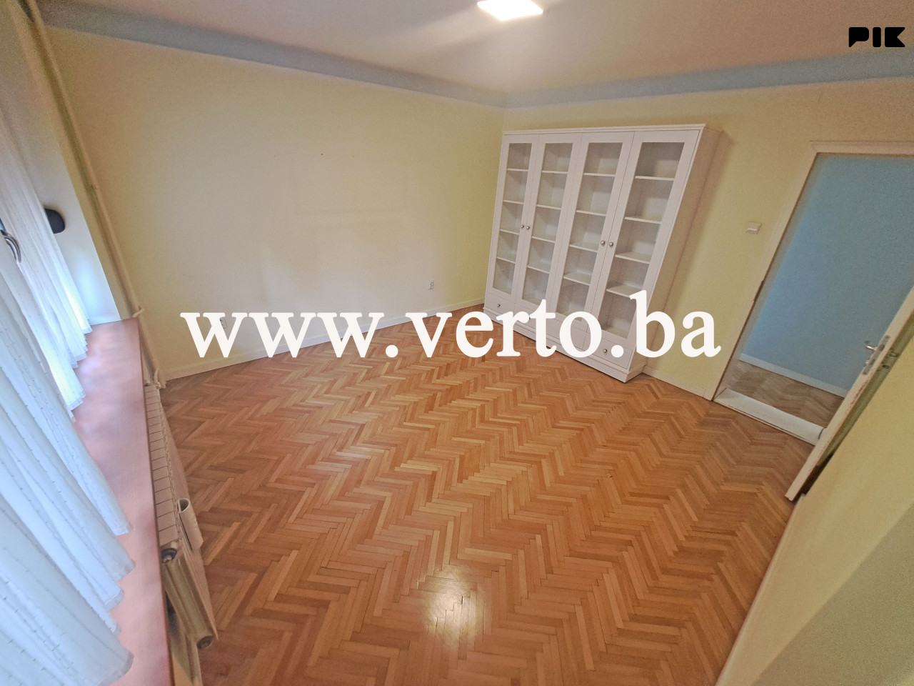 PRODAJE SE STAN 49 m2 CENTAR TUZLE, BLIZINA SLANE BANJE