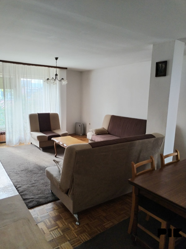Stanovi i apartmani Banja Luka 73m2
