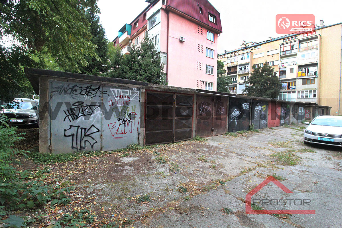 PROSTOR prodaje: Garaža 14m2, Grbavica, Novo Sarajevo 4