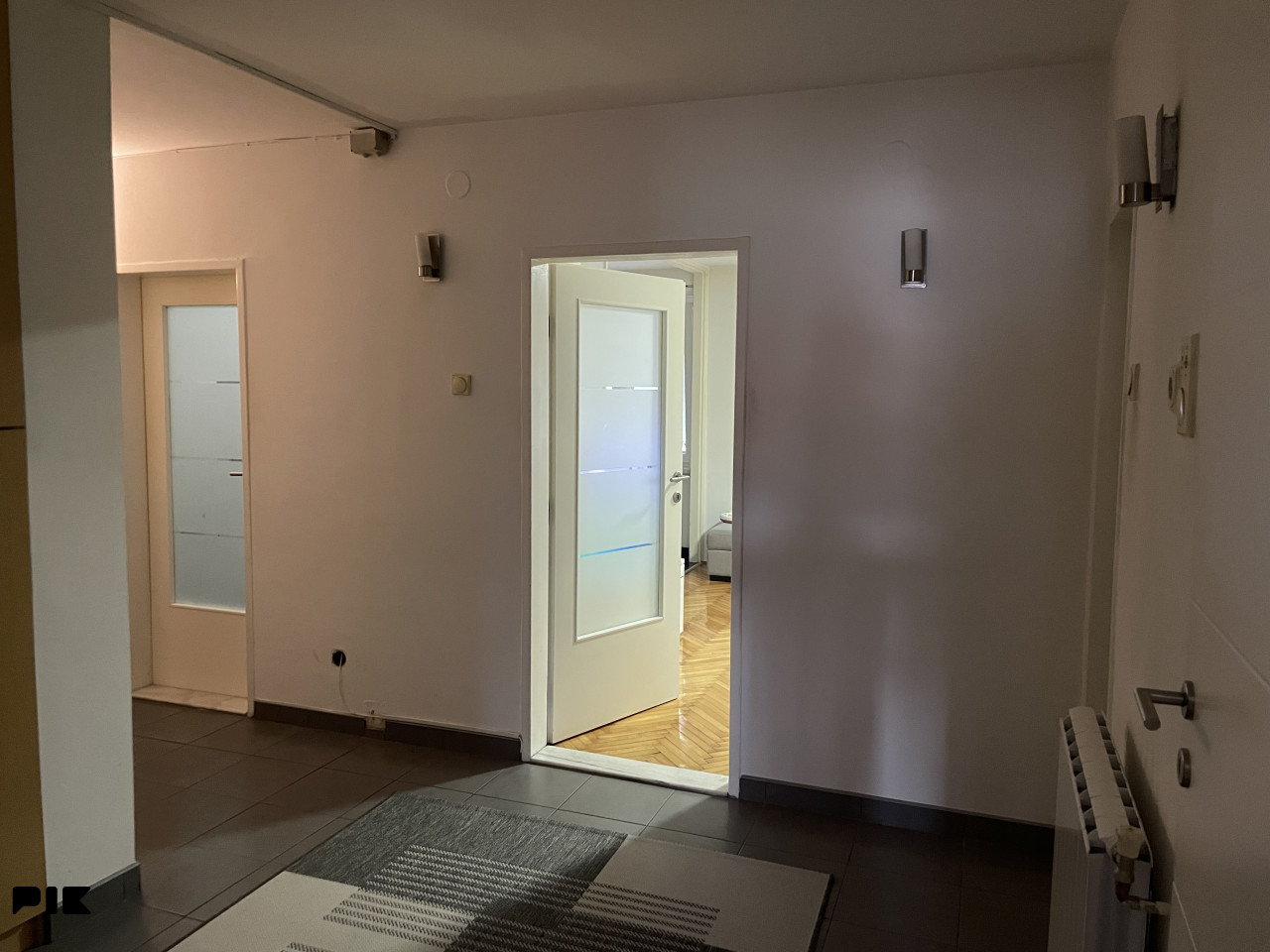 Stanovi i apartmani Sarajevo - Centar 73m2 5