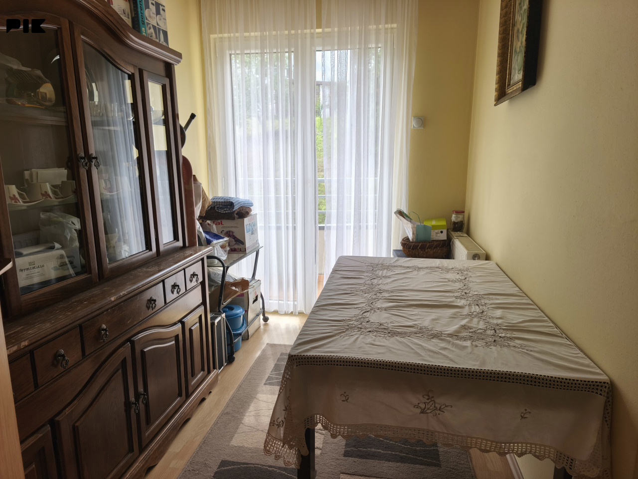 TROSOBAN STAN 50m2 ŽUTE ZGRADE - PETRIĆEVAC 11