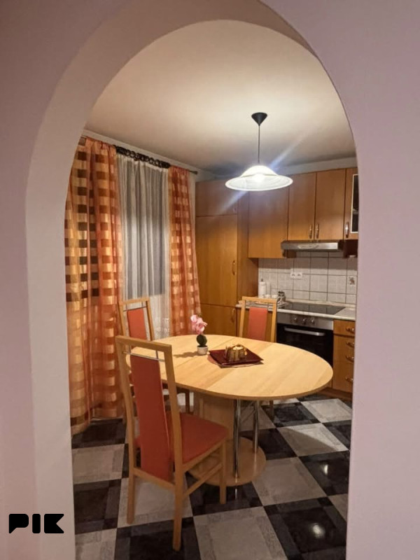 Stanovi i apartmani Teslić 65m2