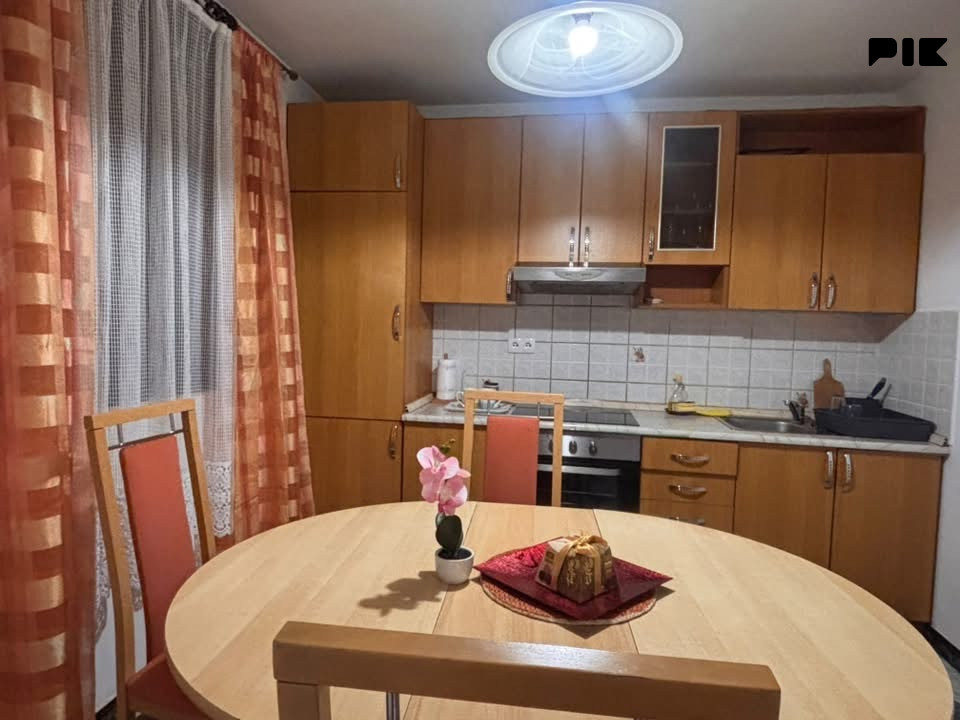 Stanovi i apartmani Teslić 65m2 3