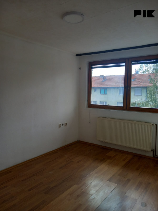 Iznajmljuje se dvosoban stan 46 m2 - Lukavac 3