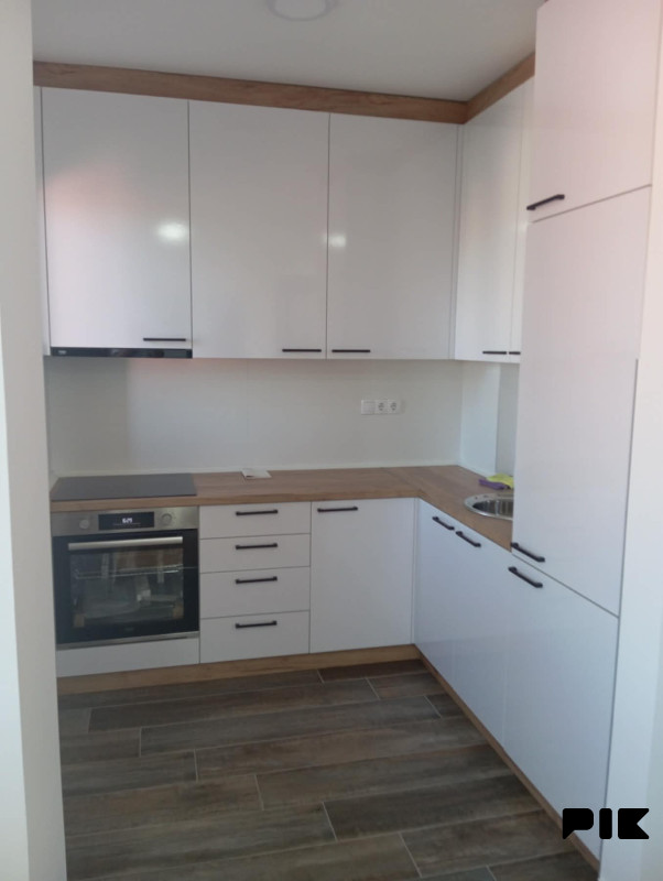 Izdavanje stana Račanska, Bijeljina 38m2