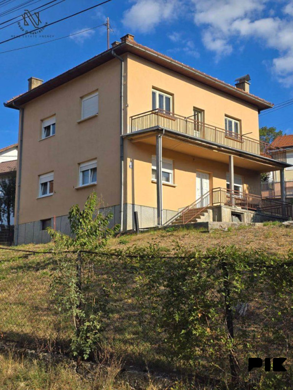 Hiseta-Pobrđe; prodaja kuće sa većom okućnicom