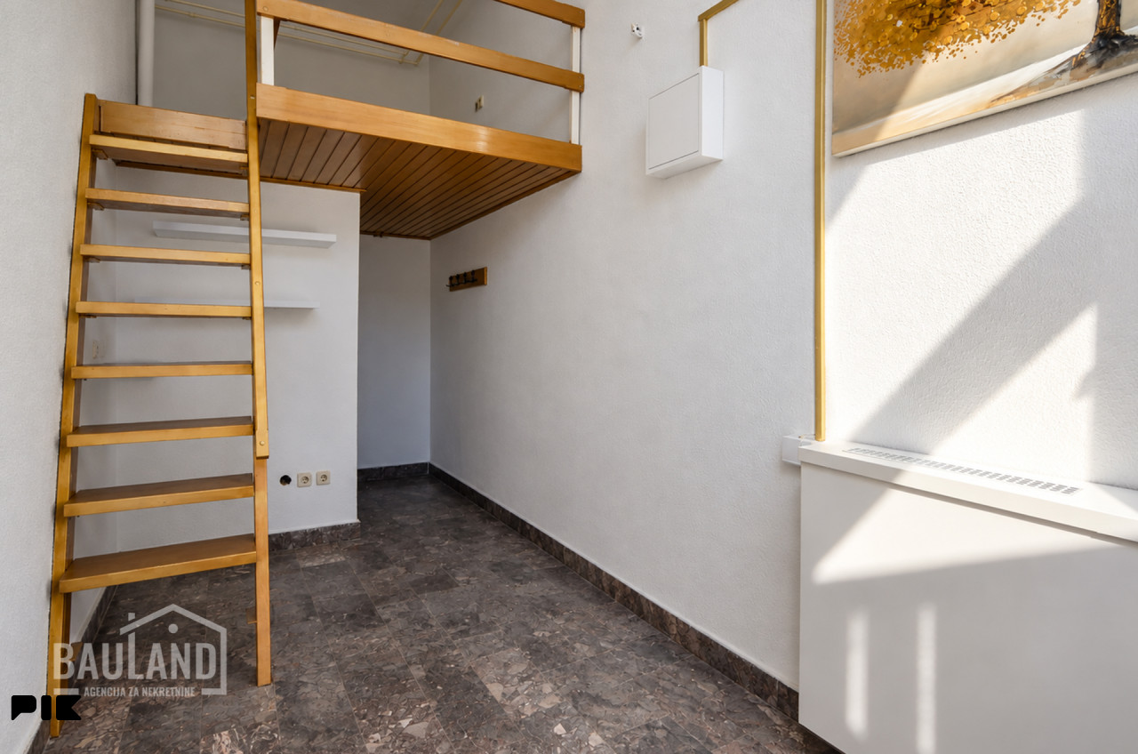 BAULAND/ Poslovni prostor 14m2 - Trg Heroja, Hrasno 3