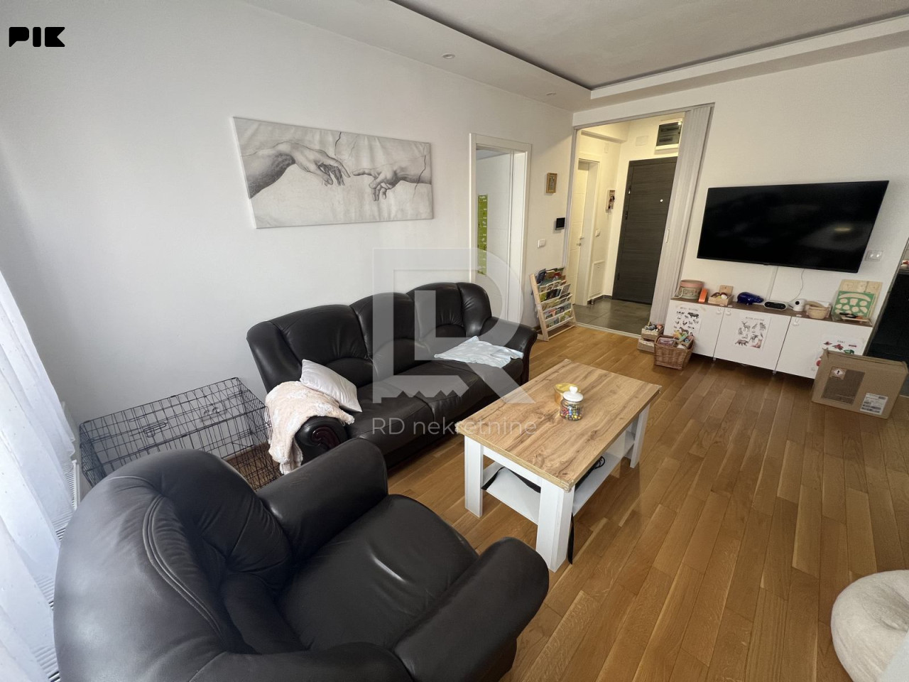 Na prodaju namješten dvosoban stan 45 m2, novogradnja Borik 11