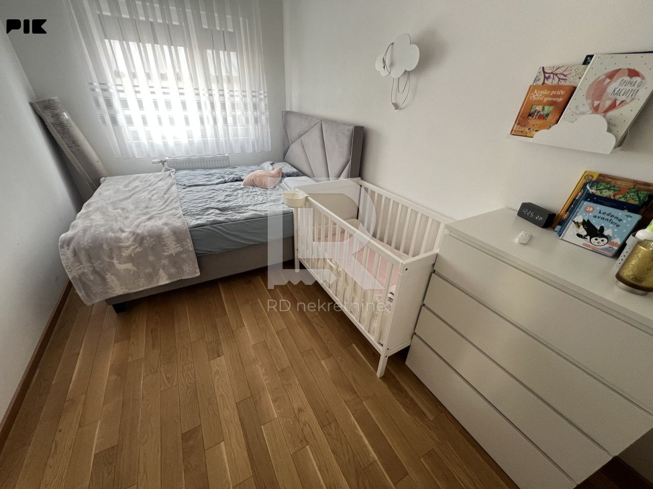 Na prodaju namješten dvosoban stan 45 m2, novogradnja Borik 20