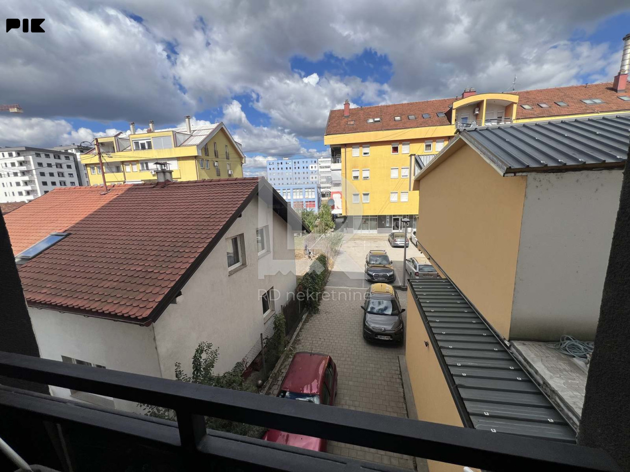 Na prodaju namješten dvosoban stan 45 m2, novogradnja Borik 24