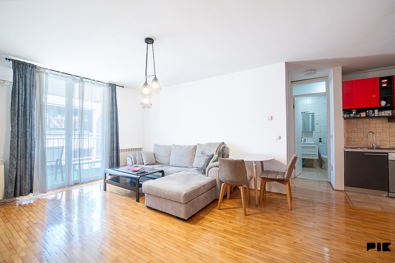 PROPERTIZE | NAJAM | Stan 47m2 Hamdije Kreševljakovića Skenderija 2
