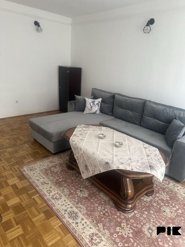 Izdavanje stana 60m2 Trg heroja - Novo Sarajevo