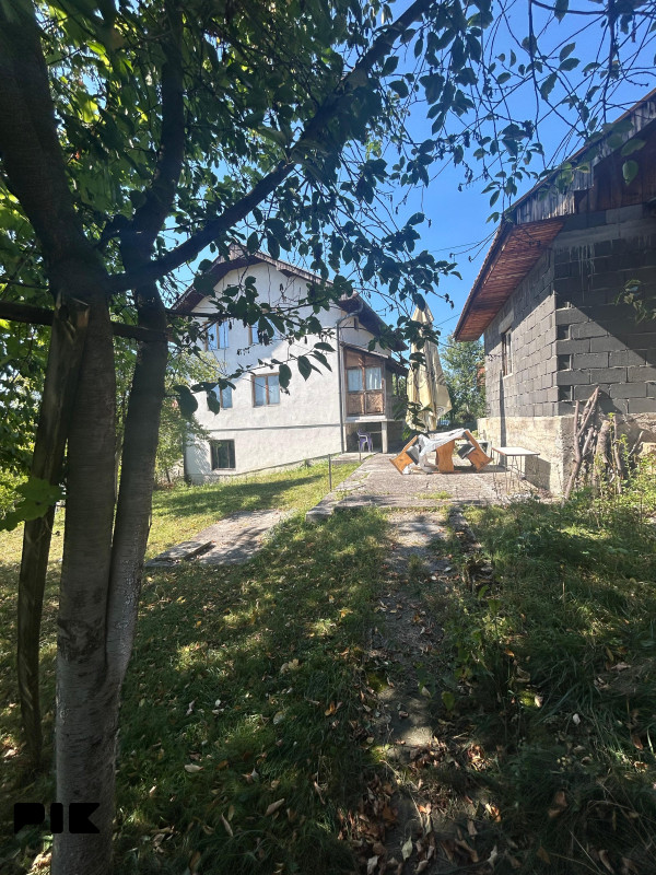 Kuća 180 m2 sa zemljištem 4495 m2 - Mrakovo - Ilijaš 3