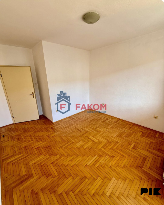 Na prodaju dvosoban stan u dobrom stanju, naselje Budžak 6