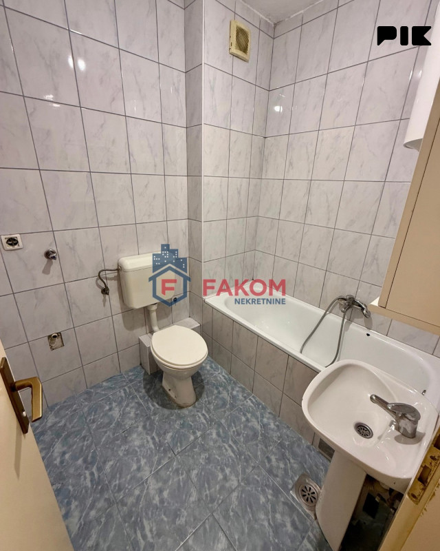 Na prodaju dvosoban stan u dobrom stanju, naselje Budžak 8